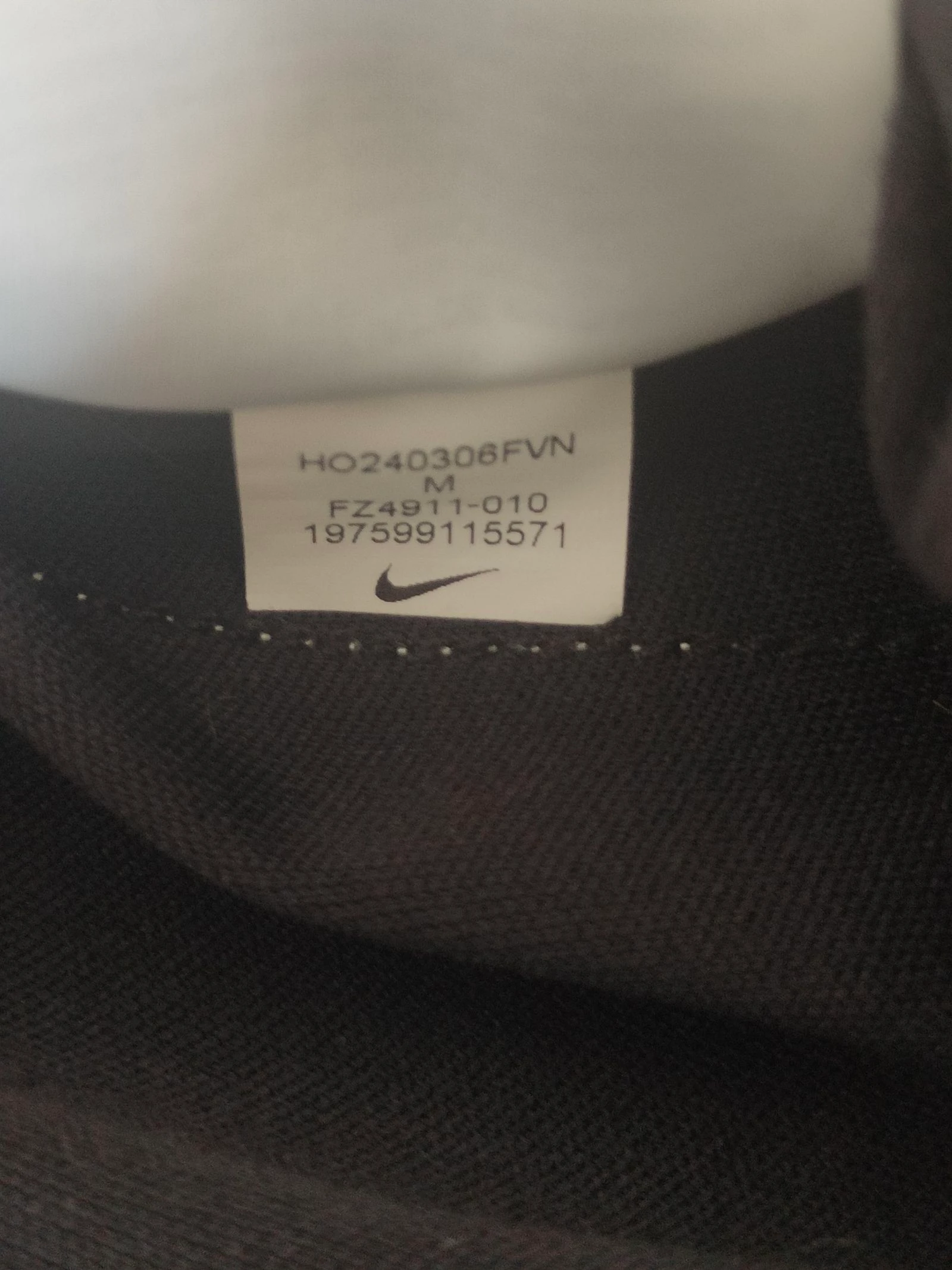 Zwarte Nike joggingbroek Maat M (10-12 jaar) – photo 9